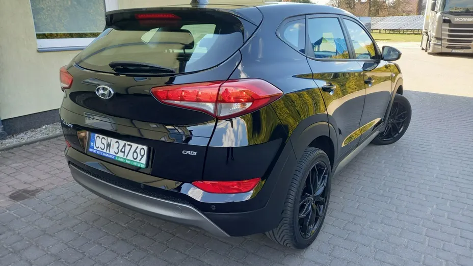 HYUNDAI Tucson -