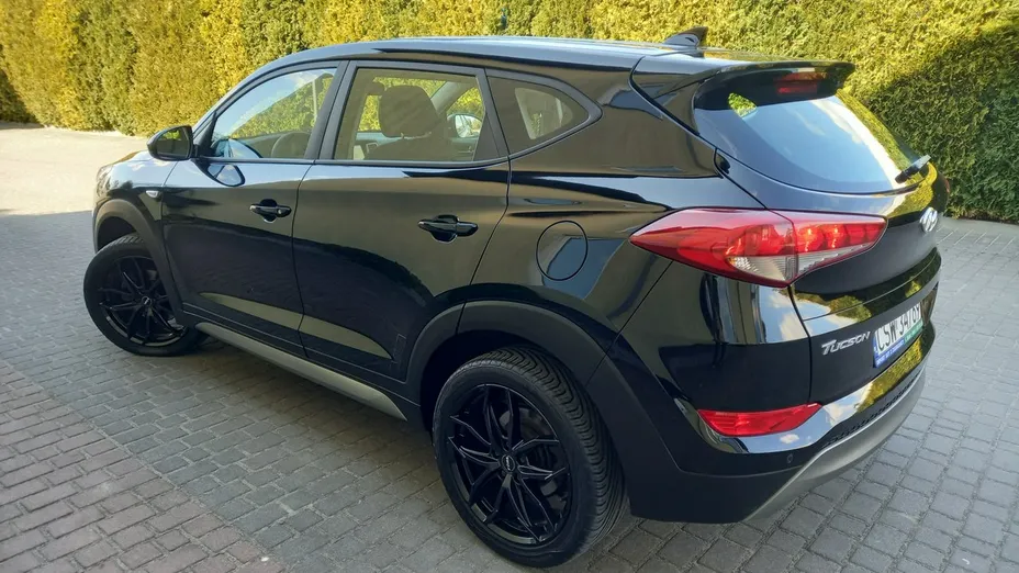 HYUNDAI Tucson -