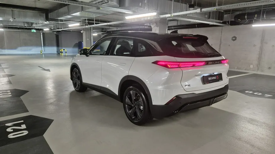 BAIC Beijing 5 -