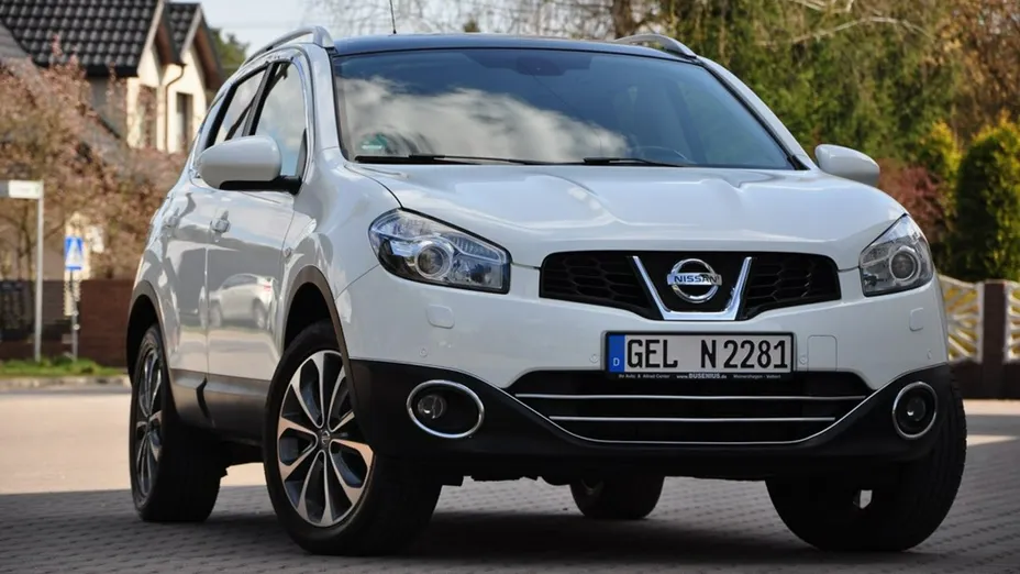 NISSAN Qashqai -
