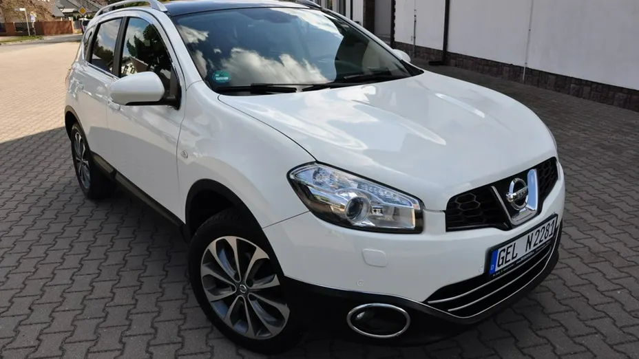 NISSAN Qashqai -