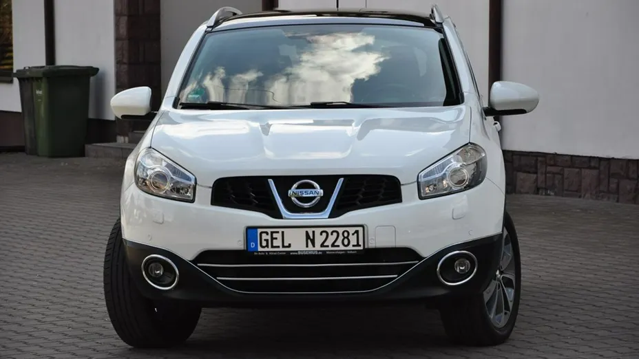 NISSAN Qashqai -