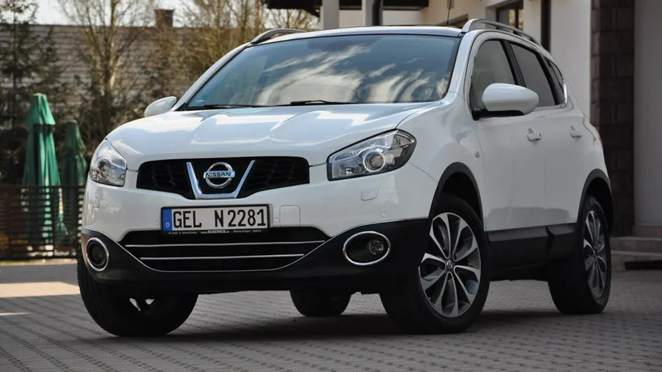 NISSAN Qashqai -