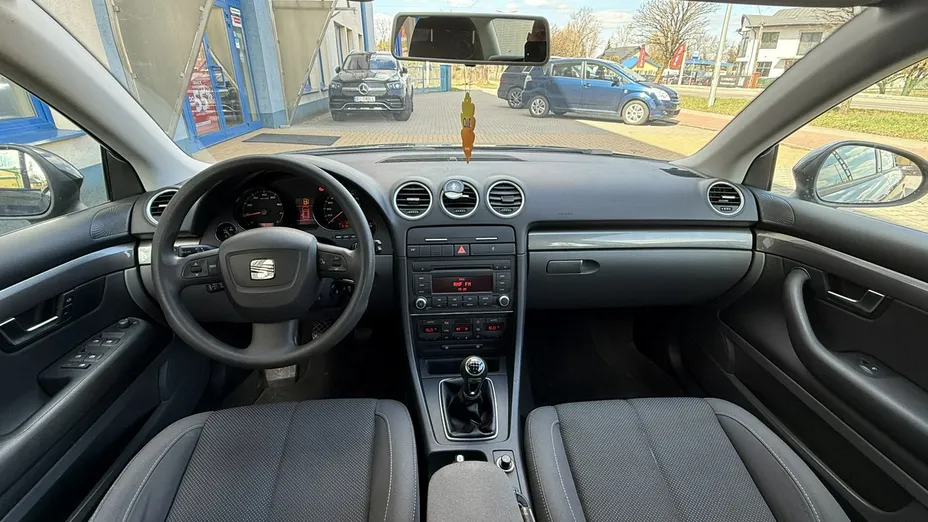 SEAT Exeo -