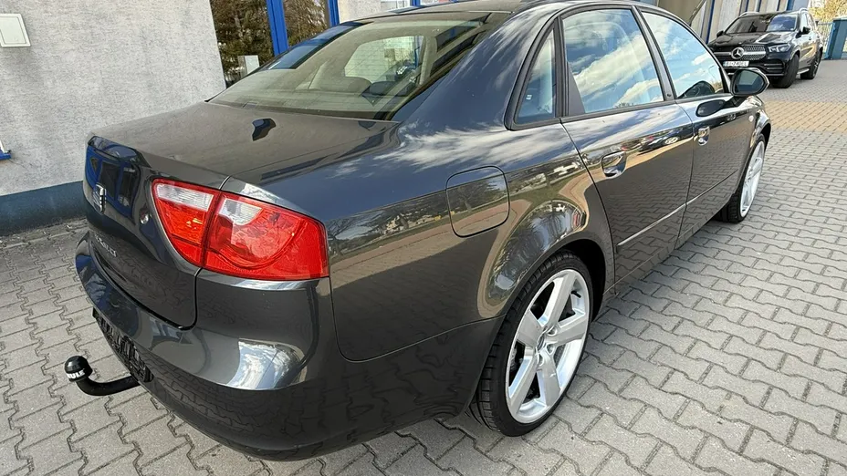 SEAT Exeo -