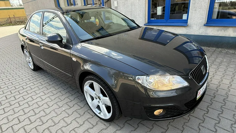 SEAT Exeo -
