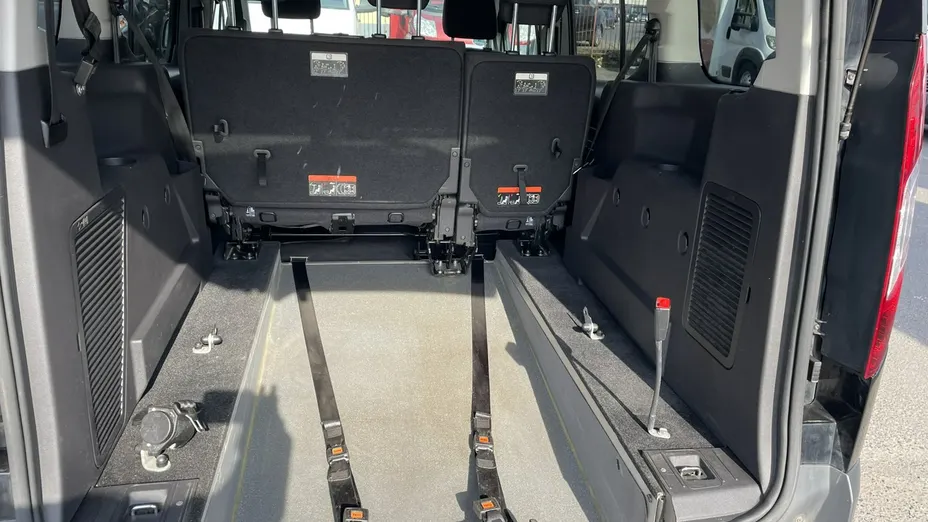 FORD Tourneo Connect -