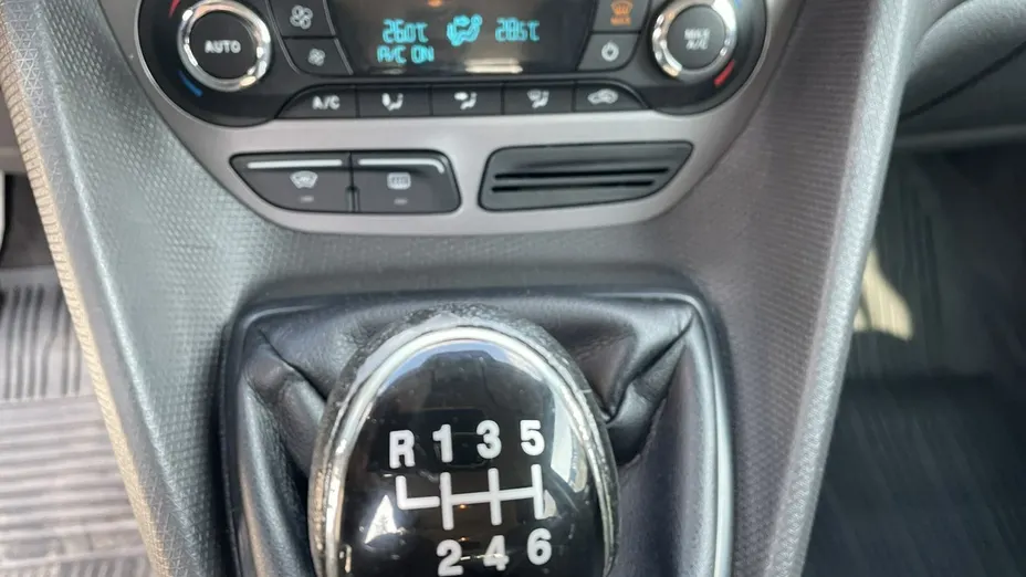 FORD Tourneo Connect -
