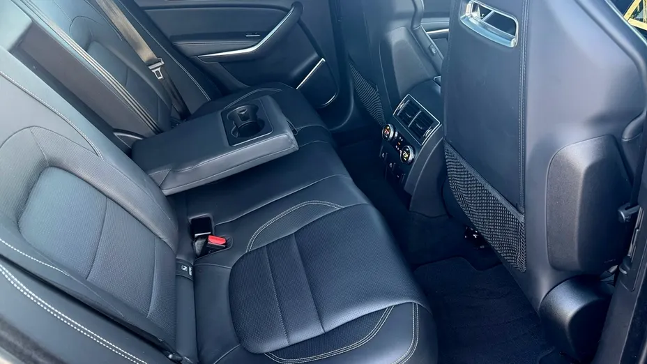 JAGUAR F-Pace -