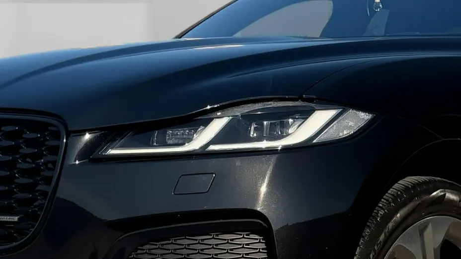 JAGUAR F-Pace -