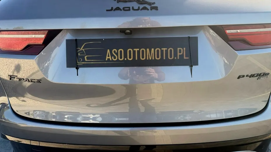 JAGUAR F-Pace -