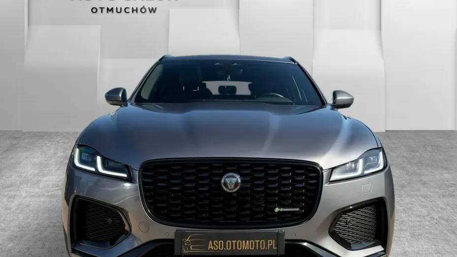 JAGUAR F-Pace -