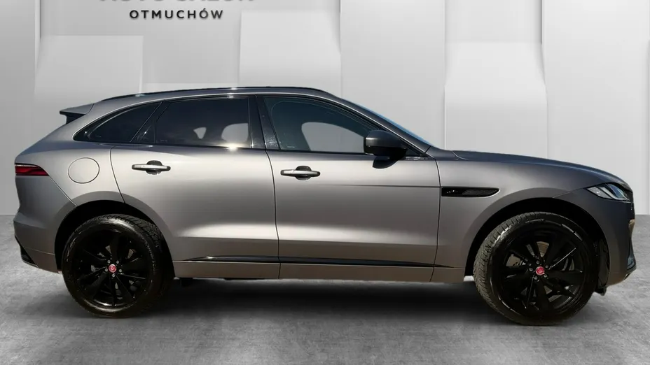 JAGUAR F-Pace -