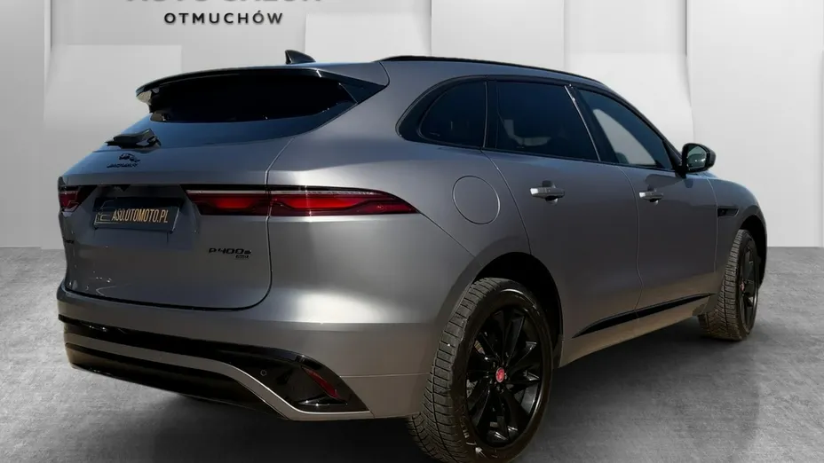 JAGUAR F-Pace -