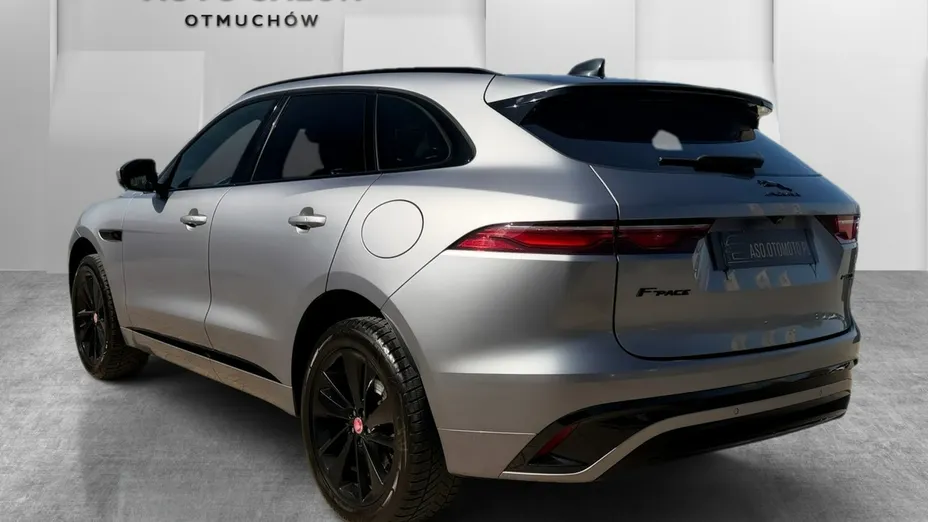 JAGUAR F-Pace -