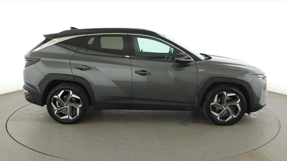 HYUNDAI Tucson -