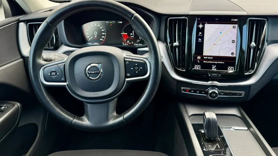 VOLVO XC60 -