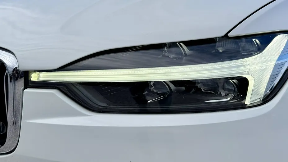 VOLVO XC60 -