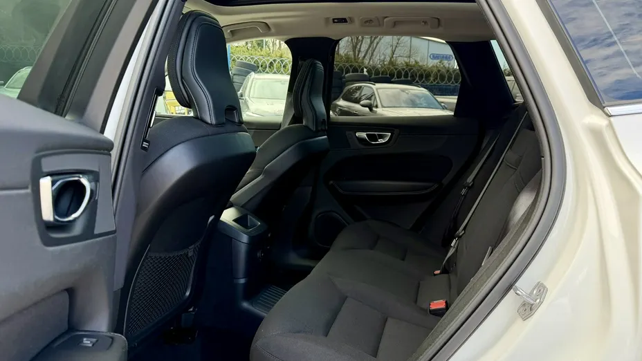 VOLVO XC60 -