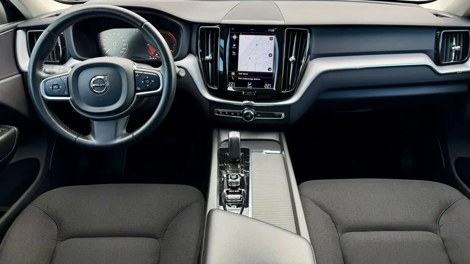 VOLVO XC60 -