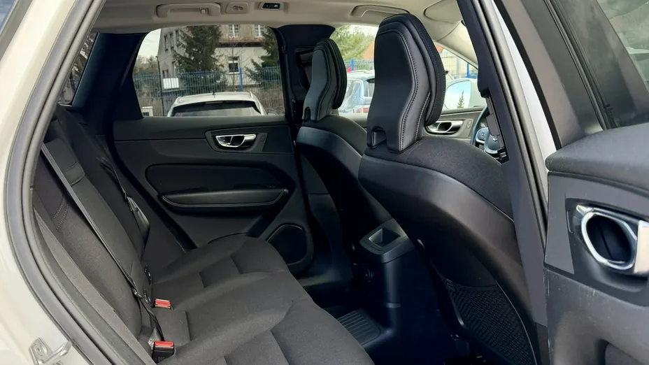 VOLVO XC60 -