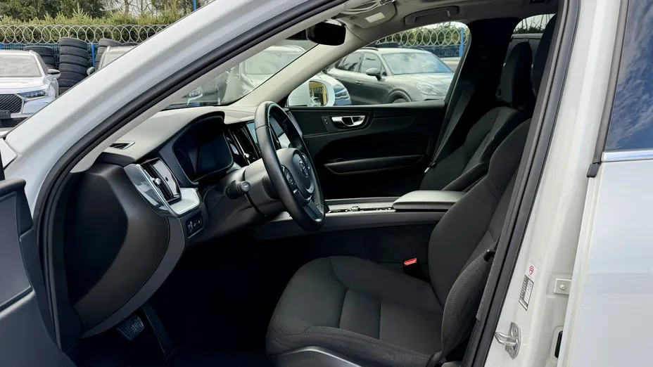 VOLVO XC60 -