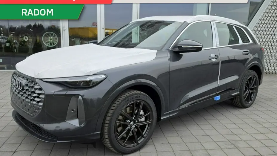 AUDI Q5 -