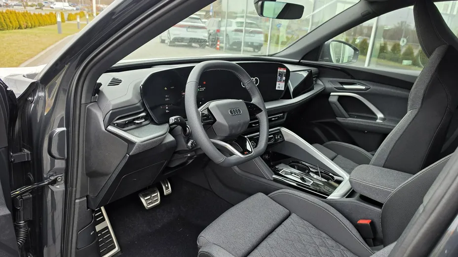 AUDI Q5 -