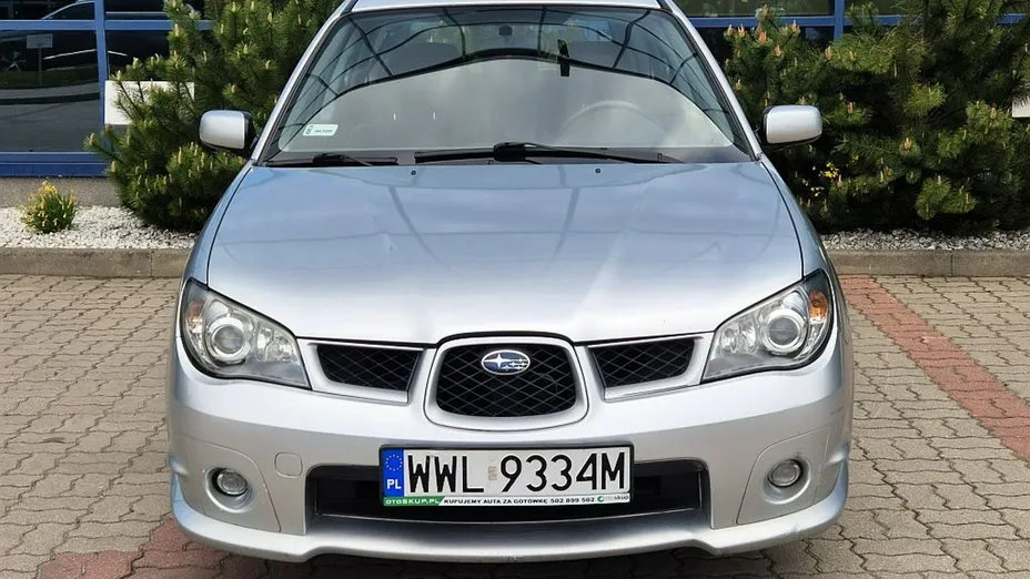 SUBARU Impreza -
