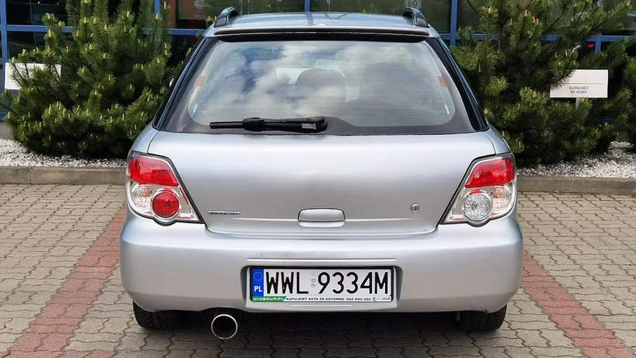 SUBARU Impreza -