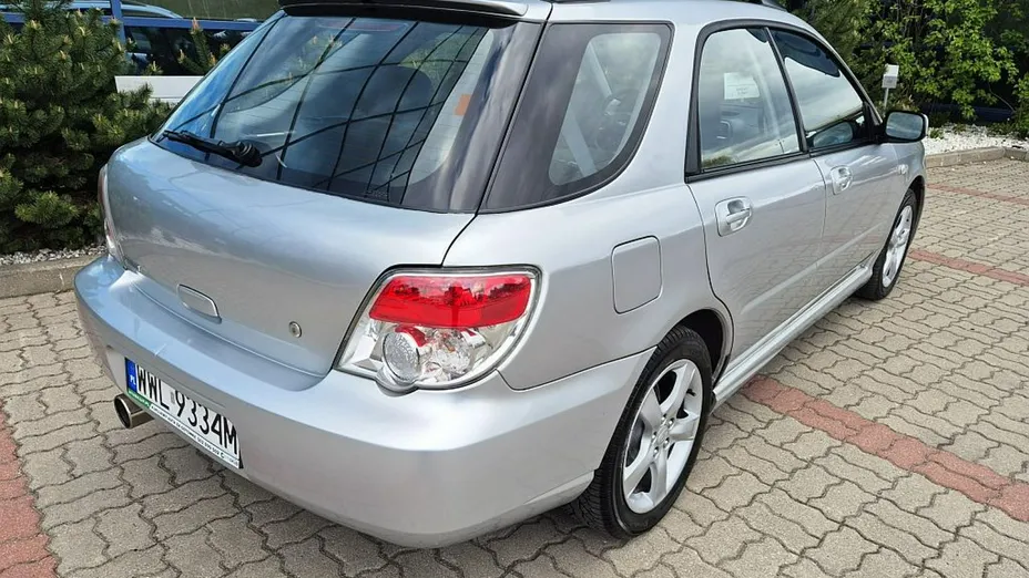 SUBARU Impreza -