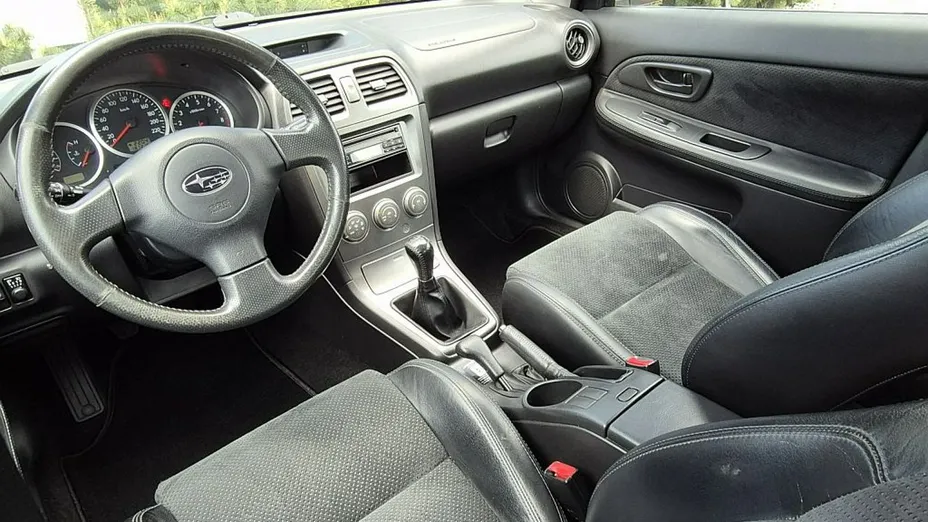 SUBARU Impreza -