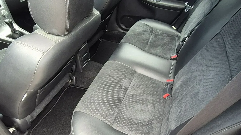 SUBARU Impreza -