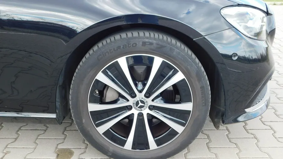 MERCEDES-BENZ E Klasa -