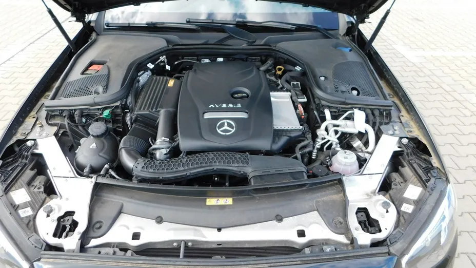 MERCEDES-BENZ E Klasa -