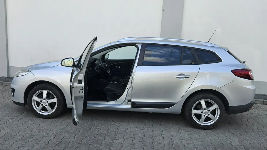 RENAULT Megane -
