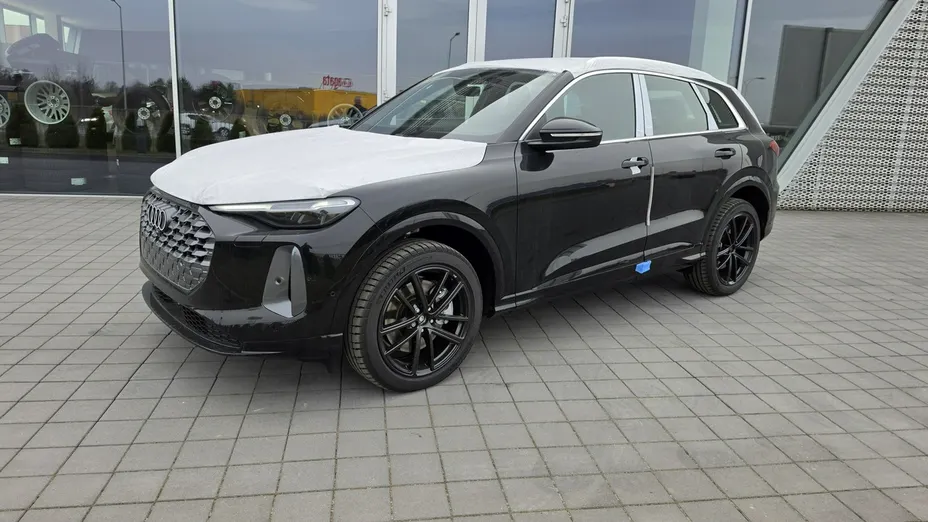 AUDI Q5 -