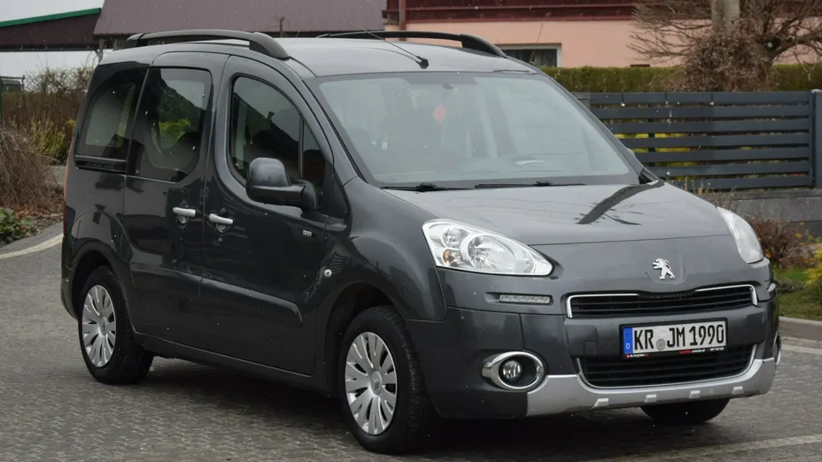 PEUGEOT Partner -
