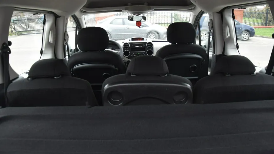 PEUGEOT Partner -