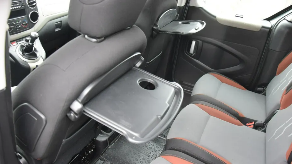 PEUGEOT Partner -