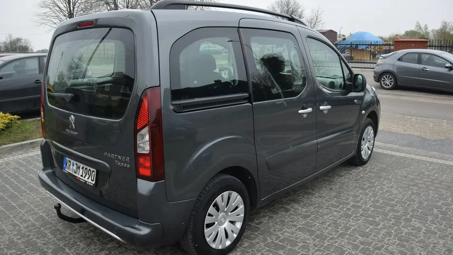 PEUGEOT Partner -