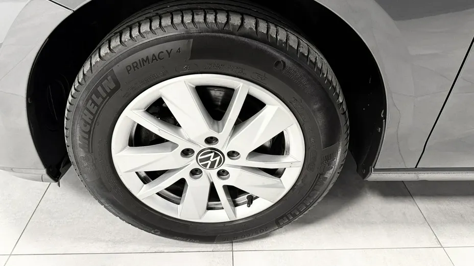 VOLKSWAGEN Caddy -