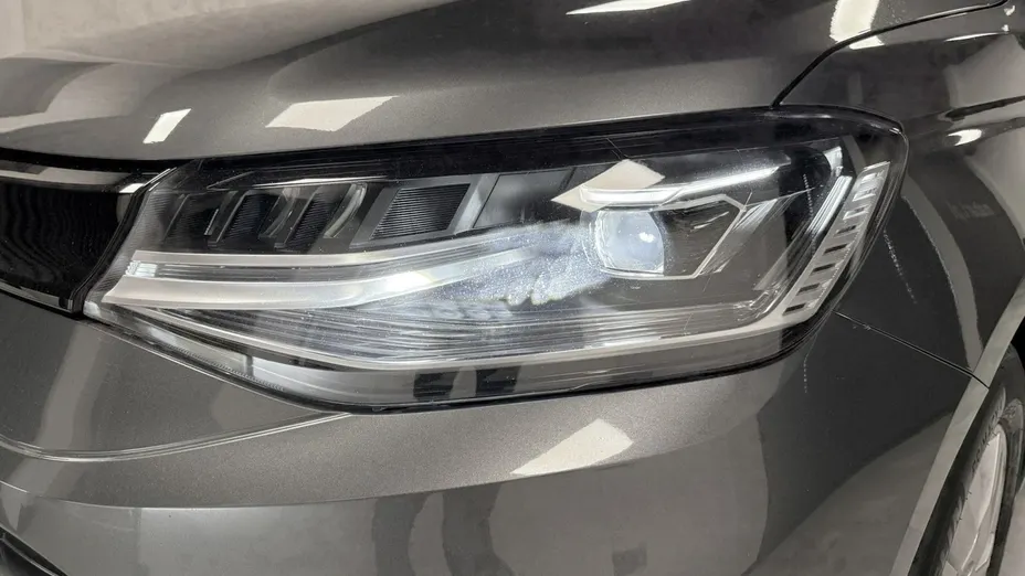 VOLKSWAGEN Caddy -
