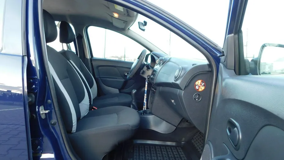 DACIA Sandero -