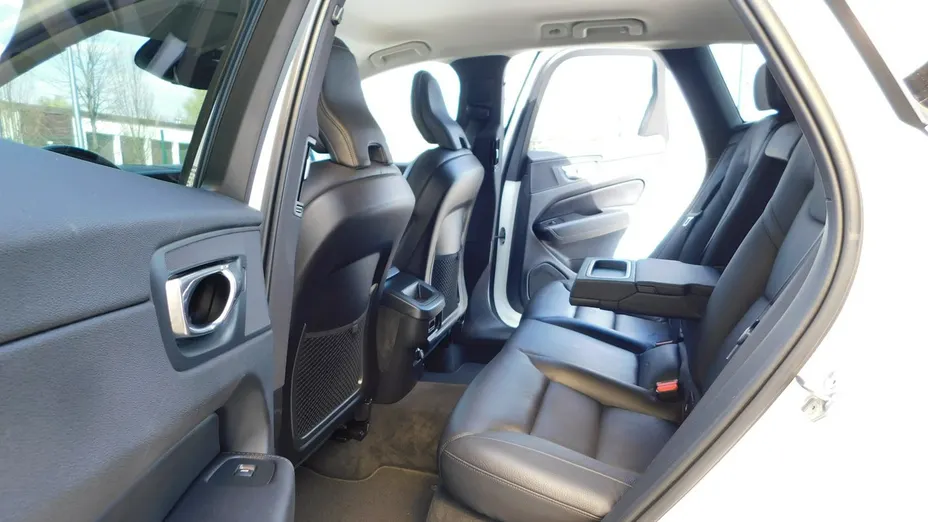 VOLVO XC60 -