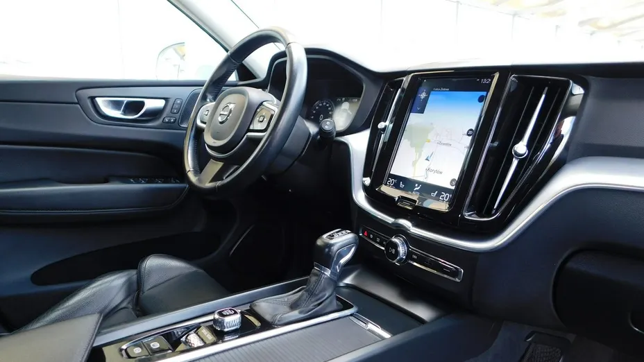 VOLVO XC60 -