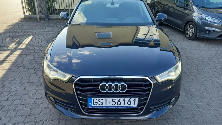 AUDI A6 -