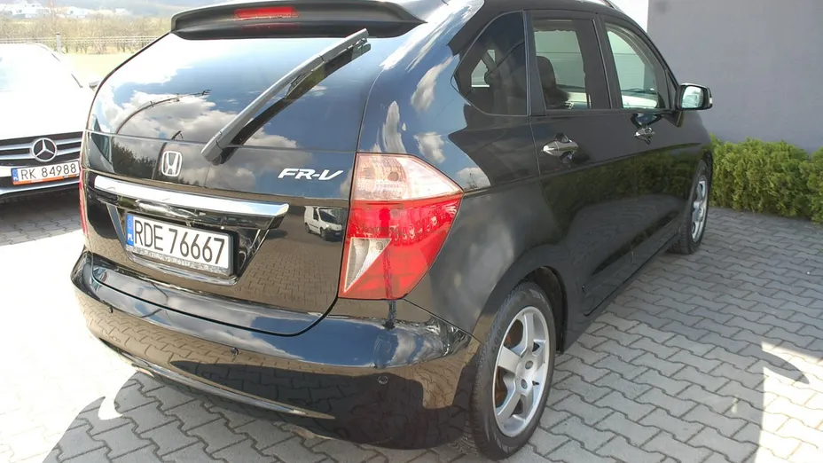 HONDA FR-V -
