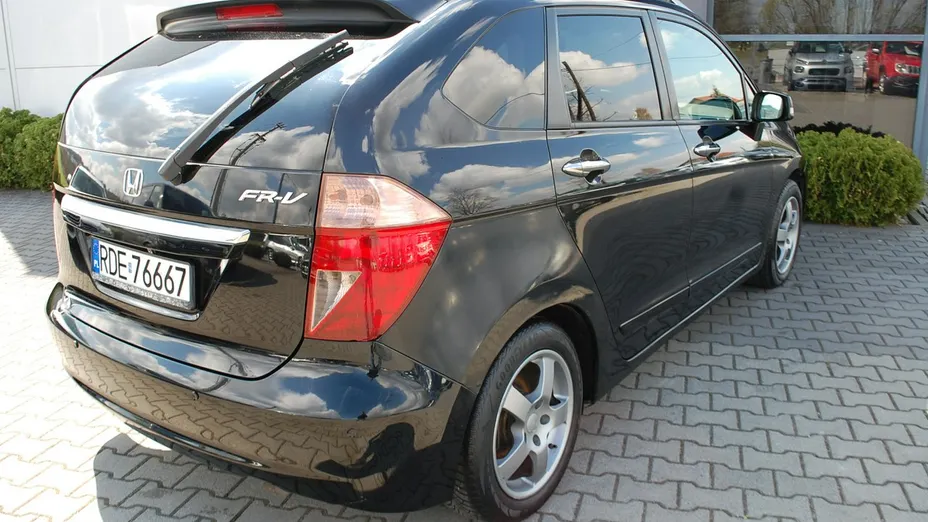 HONDA FR-V -