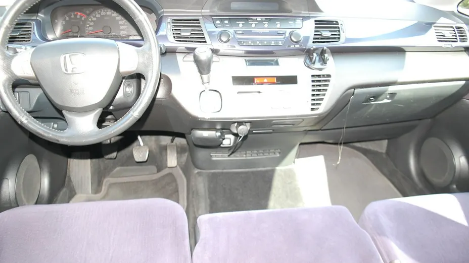 HONDA FR-V -